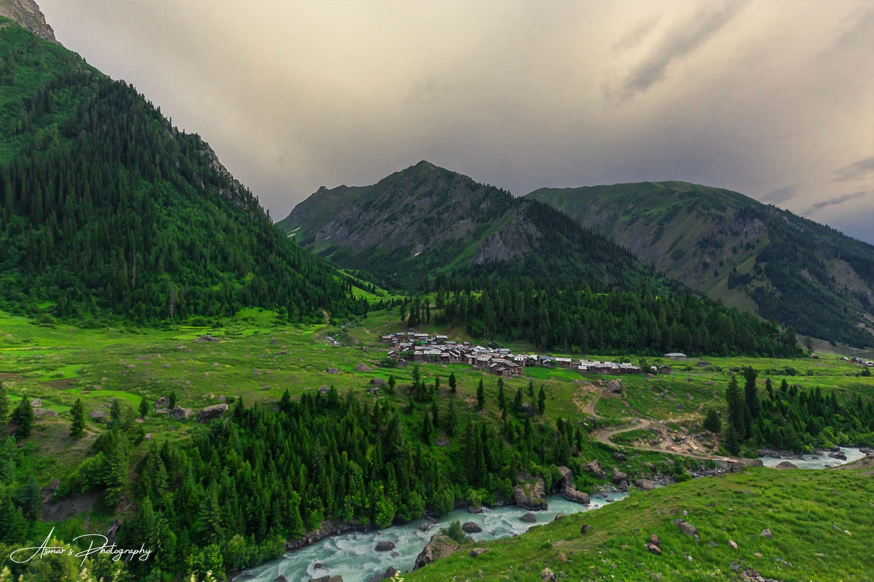 Minimarg — Valley Beyond the Clouds